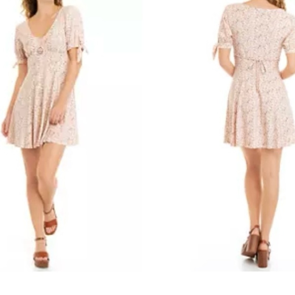 Soft Pink floral As U Wish mini dress❤️